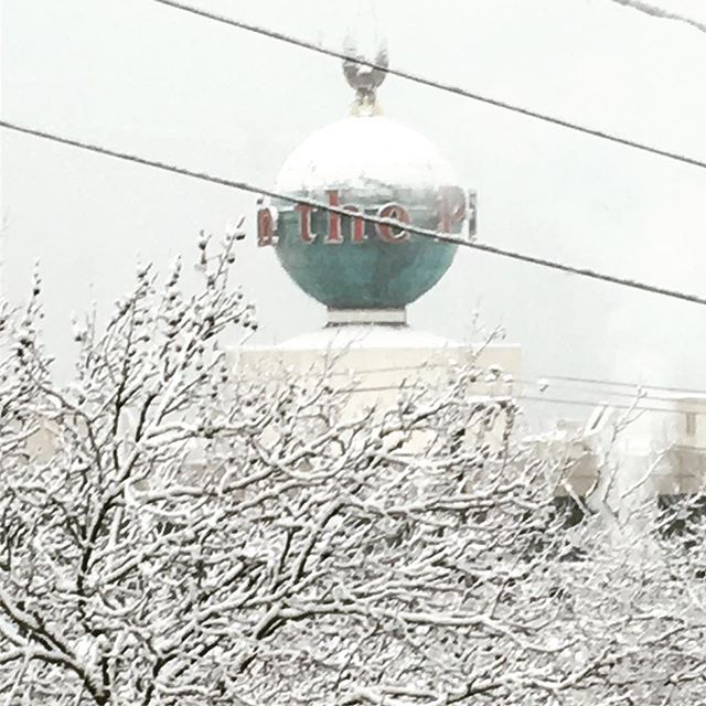 Seattle Snow Globe